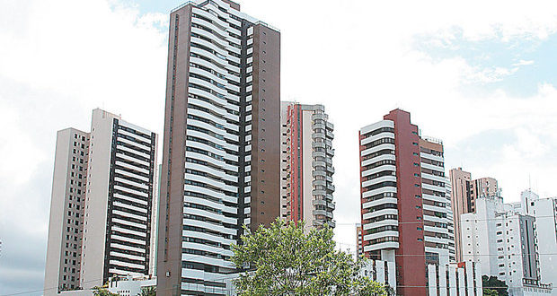 Os inadimplentes terão um prazo de três dias para quitação sob pena de ter bens penhorados, inclusive, o próprio imóvel